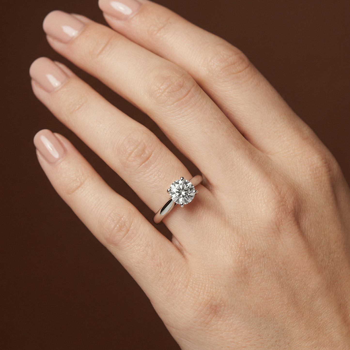 1.00ct Round Brilliant Cut Solitaire Engagement Ring - D/E, VVS/VS - IGI - 18ct White Gold