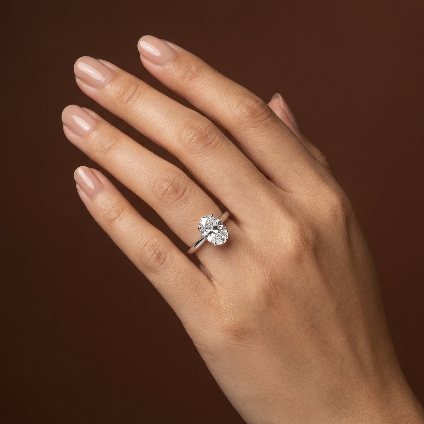 2.00ct Oval Cut Solitaire Engagement Ring - D/E, VVS/VS - IGI - 18ct White Gold