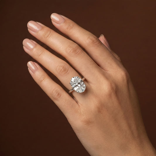 5.00ct Oval Cut Solitaire Engagement Ring - D/E, VVS/VS - IGI - 18ct White Gold
