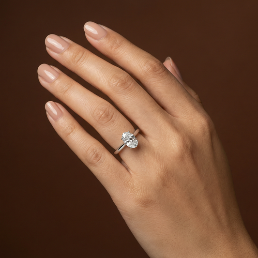 1.00ct Oval Cut Solitaire Engagement Ring - D/E, VVS/VS - IGI - 18ct White Gold